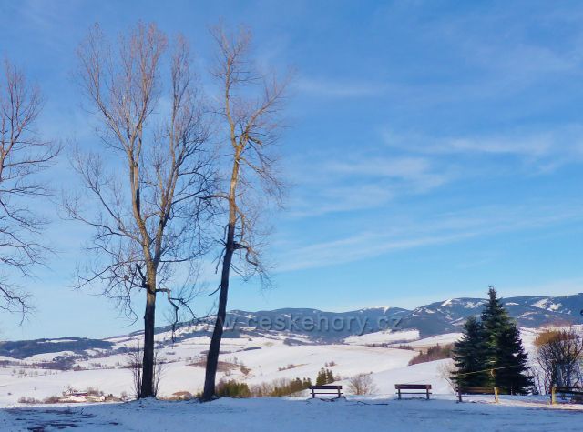 Králíky, Mariánský kopec - vyhlídkové místo u Poutního domu