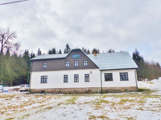 Jestřebí hory - chata KČT Jestřebí bouda