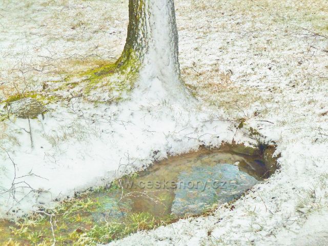 Kunvald - Končiny, příkop