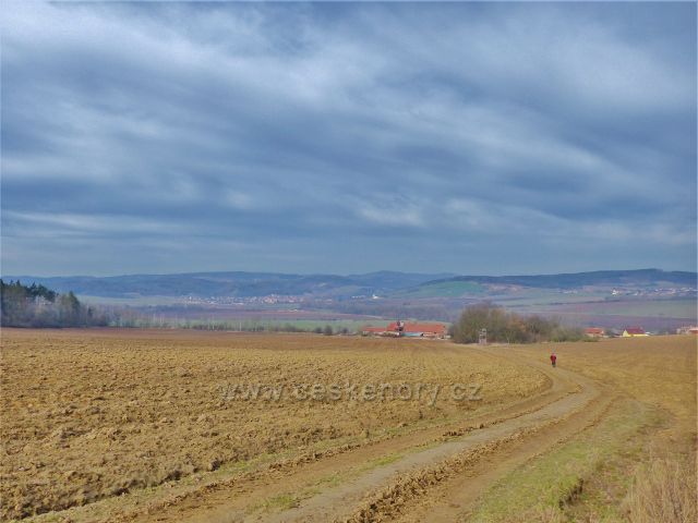 Krhov - ... a k celému území mezi obcemi Voděrady a Drnovice