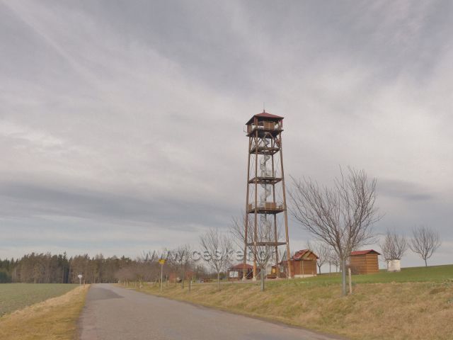 Vrbice - kolem rozhledny Vrbice silnice z Doudleb n-O.resp. z Kostelce n.O.