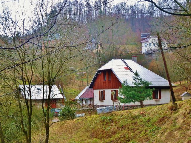 Lanšperk - objekt bývalé hájovny s kamenným zdivem po rekonstrukci