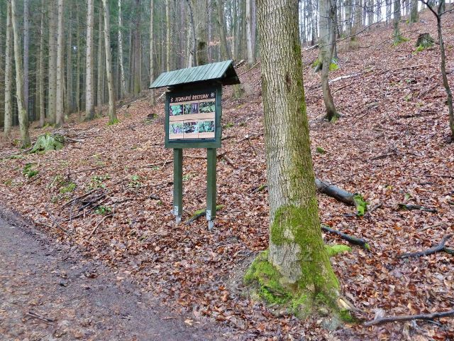 Vadětín - panel 3.zastavení na NS Údolí Sejfů pojednává o místních jedovatých rostlinách