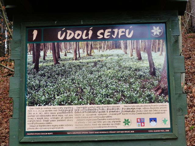 Hutvald - panel 1.zastavení NS Údolí Sejfů uvádí celkovou charakteristiku dané lokality