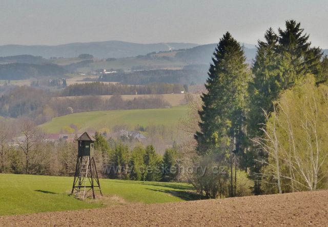 Pohled z úbočí Hůrky k Žamberku