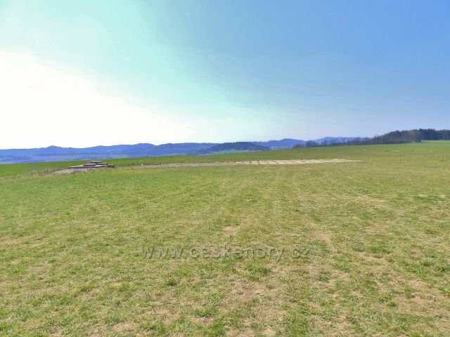 Lukavice - startovací dráha zemědělského letiště