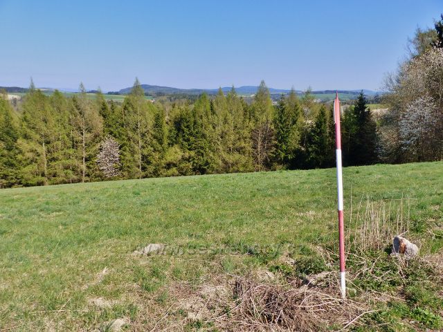 Lukavice - pohled od vrcholu Zákopanka k Suchému vrchu