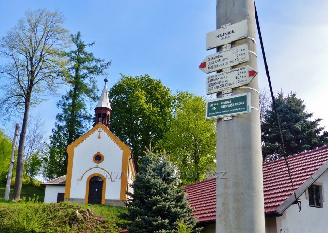 Hejnice - turistický rozcestník "Hejnice 448 m.n.m."