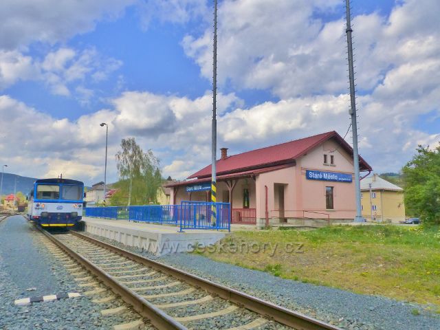Staré Město pod Sněžníkem - konečná železniční stanice na lokální trati z Hanušovic