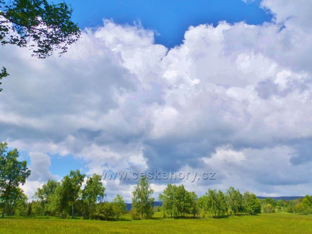 V sedle pod Kutným vrchem