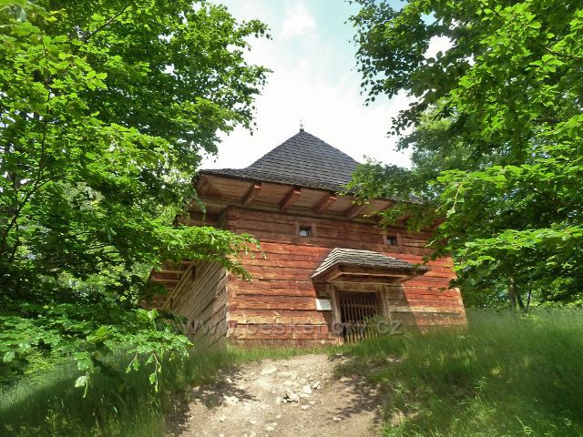 Rožnov pod Radhoštěm - Valašská dědina . evangelický toleranční kostel z Huslenek