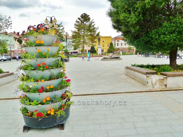 Rožnov pod Radhoštěm - náměstí T.G.M.