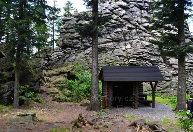 Čertovy kameny-Česká Ves