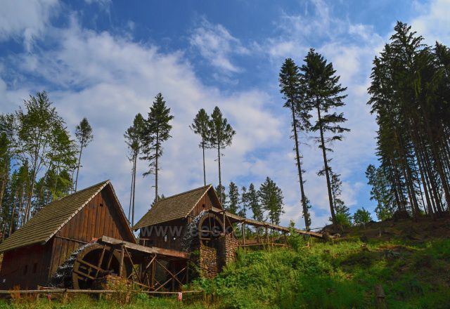 Skanzen ve Zlatých Horách