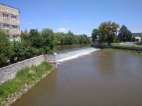 řeka Sázava, splav pod náměstím