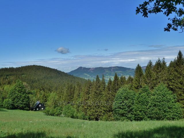 Pohled z Butořanky na hřeben Ondřejníku