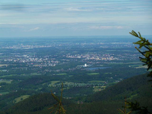Pohled z trasy NS Lysá hora k Frýdku - Místku