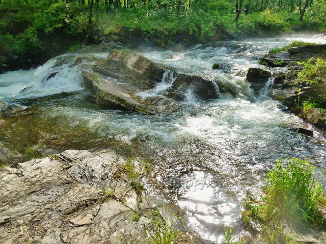 Peřeje na řece Ostravici