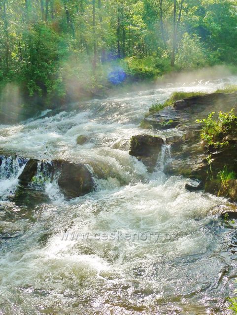 Peřeje na řece Ostravici