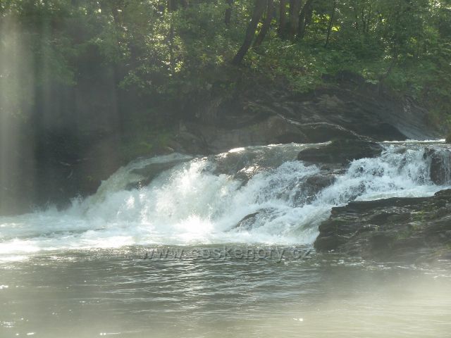 Peřeje na řece Ostravici