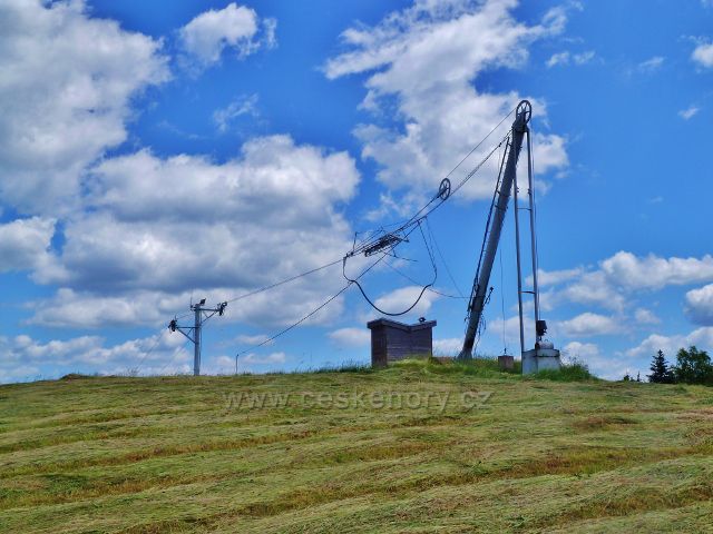 "Konečná" lyžařského vleku na vrcholu Malovo kopce