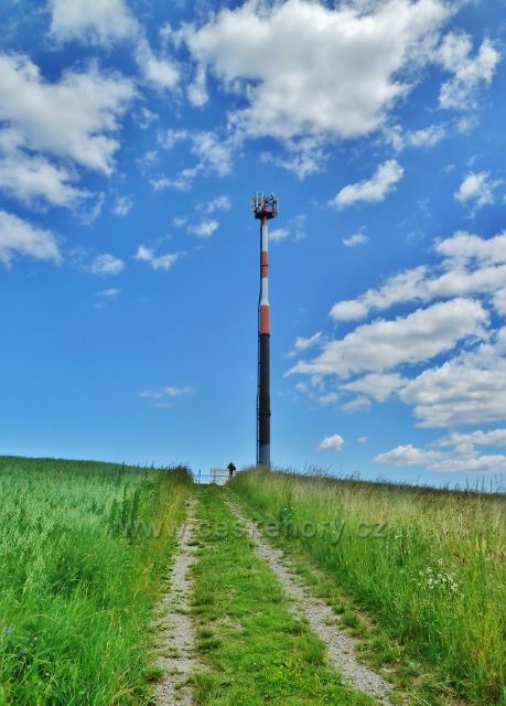 Mistrovice - telekomunikační věž na vrcholu Židovo kopce(574 m.n.m.)