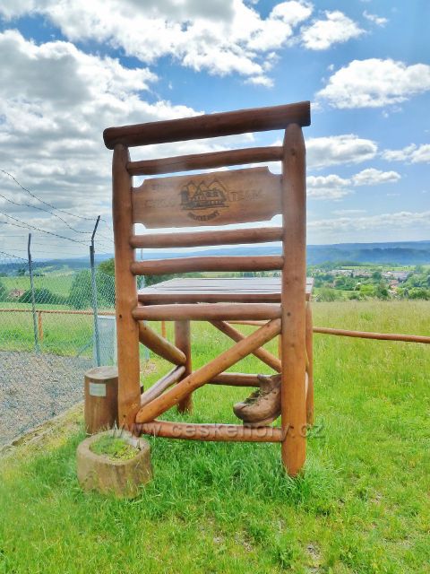 Mistrovice,vrchol Židovo kopce - rozhledová židle