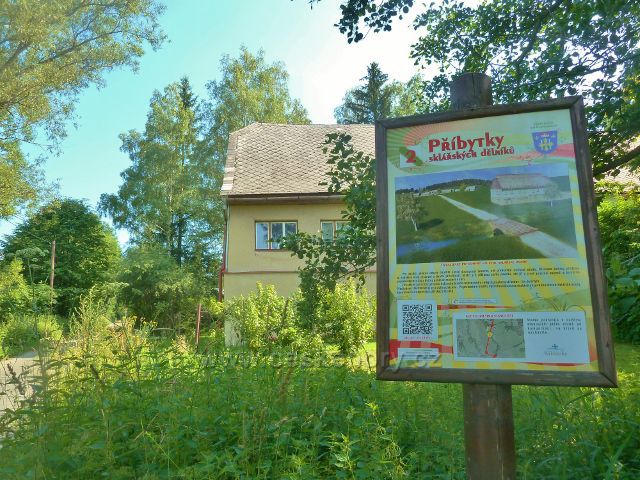 České Milovy - panel o sklářské osadě