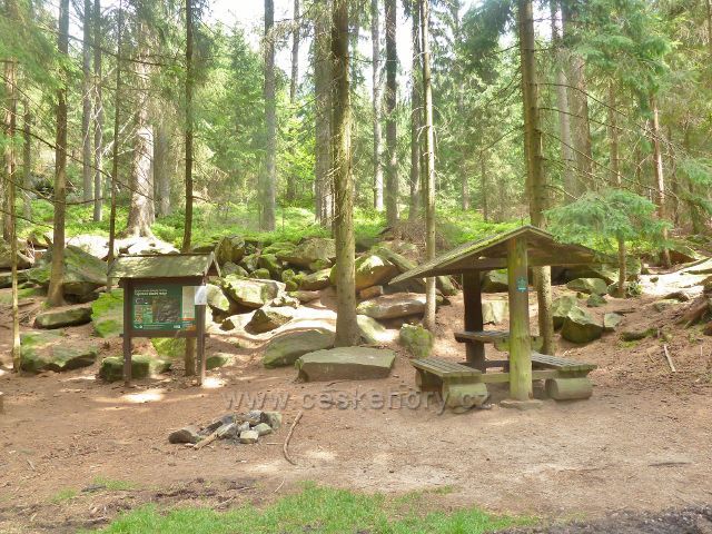 České Milovy - přístřešek Milovské Perníčky