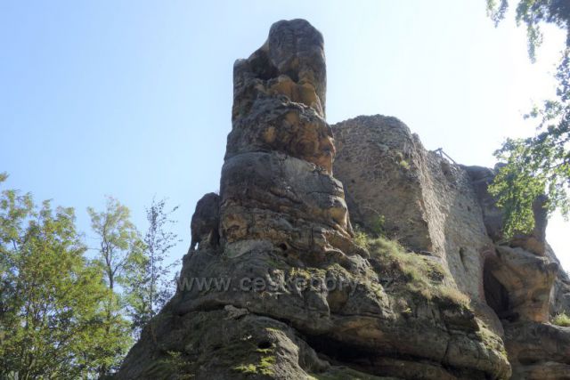 Rotštejn v Klokočských skalách