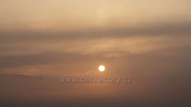 východ slunce nad Jasenicí