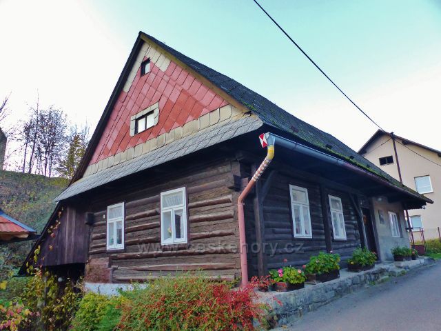 Lanšperk -chalupa pod hradem