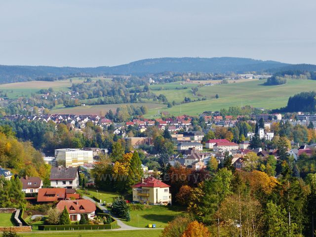 Jablonné nad Orlicí - pohled na město z úbočí Malova kopce