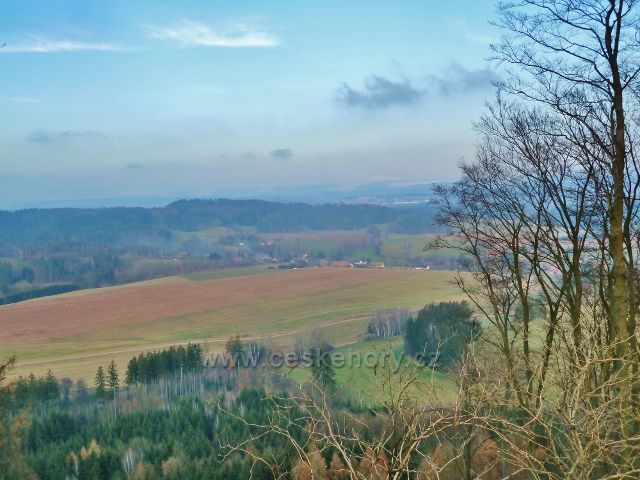 Pohled ze Žampachu na obec Písečná