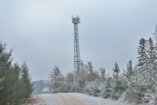 Písečná - telekomunikační věž na vrchu Hůra