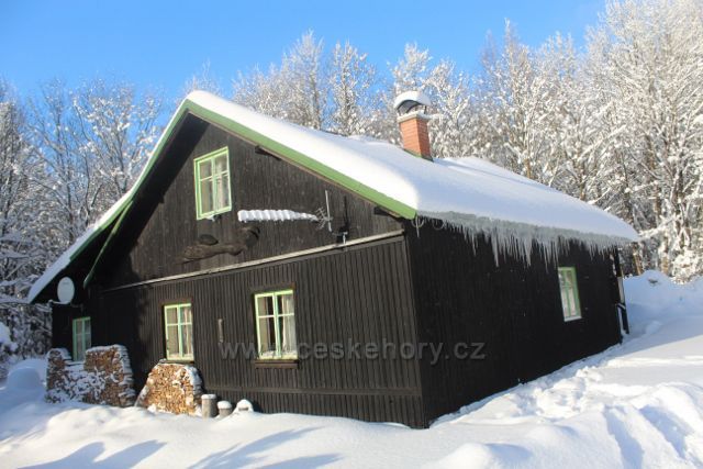 Panské Pole - rekreační objekt u cesty k Panské hájovně