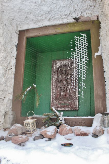 Bartošovice v O.h. - detail kapličky sv. Huberta na vysokém Kořenu