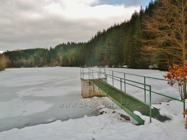 Písečná - zamrzlý rybník v Šušku