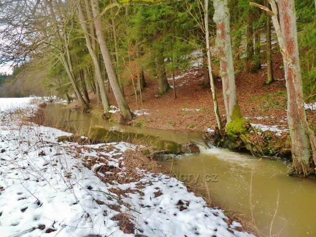 Hnátnice - Potočnice mezi Šuškem a Valdštejnem