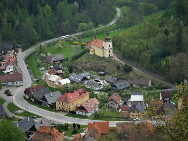 Výhled na městečko Svojanov z hradu Svojanova
