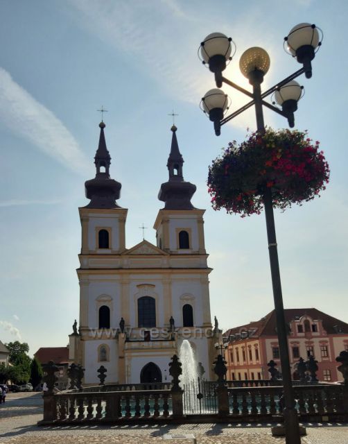 Kadań, kostel Povýšení sv. kříže