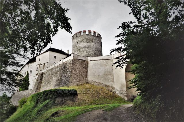Český Šternberk - zadní trakt hradu