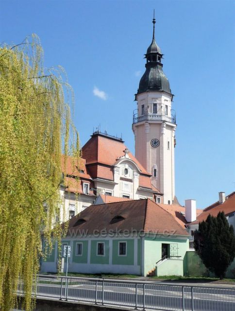 Secesní věž města Bíliny - radnice