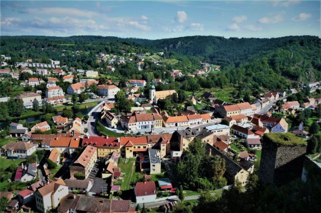 Výhled na městečko ze zámku - Vranov n. Dyjí