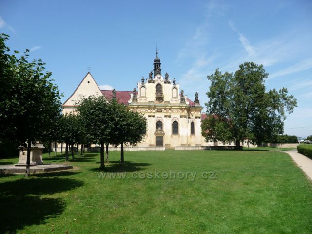Kaple v zámeckém parku - Mnichovo Hradiště