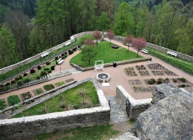 Zahrada pod hradem Svojanov
