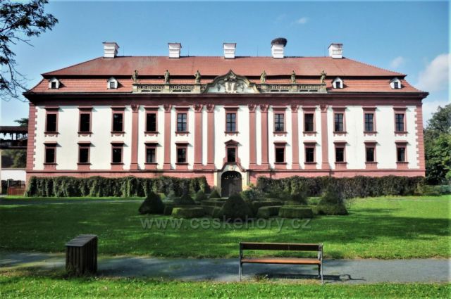 Kunínský zámek je jedním z nejcennějších barokních zámků severní Moravy a Slezska