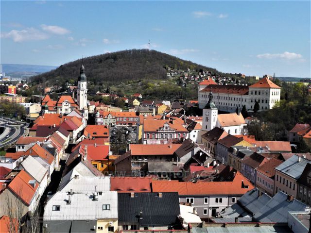 Shlížení na Bílinu