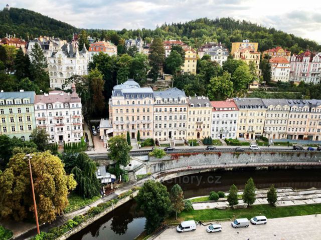 Výhled na Karlovy Vary