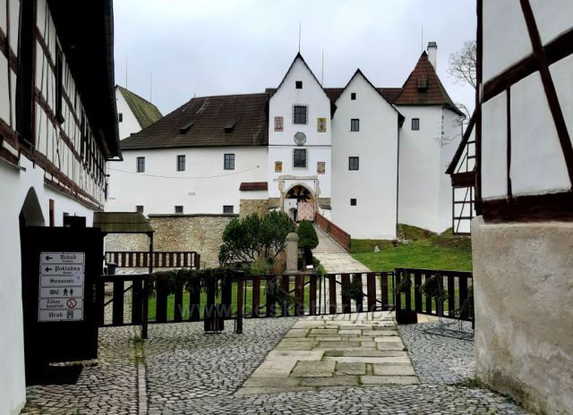 Poustka-Ostroh, hrad Seeberg